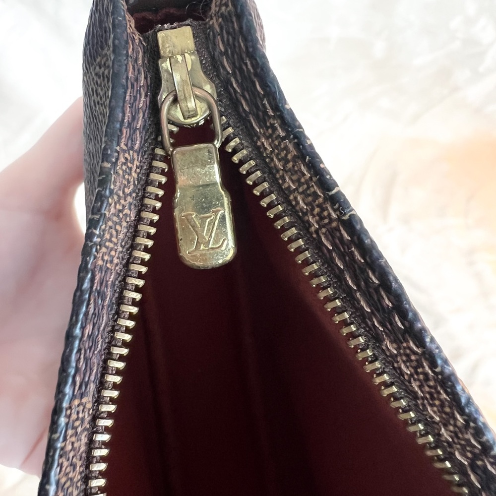 SOLD 🩷 Louis Vuitton Damier Navona Pochette Accessories - Picture 12 of 16